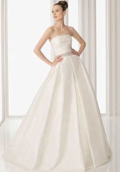 Свадебное платье D48562. С пышной юбкой, длинное со шлейфом.